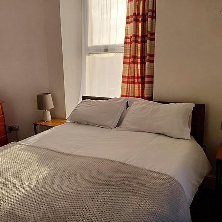 Queens Rooms Портмадог Номер фото